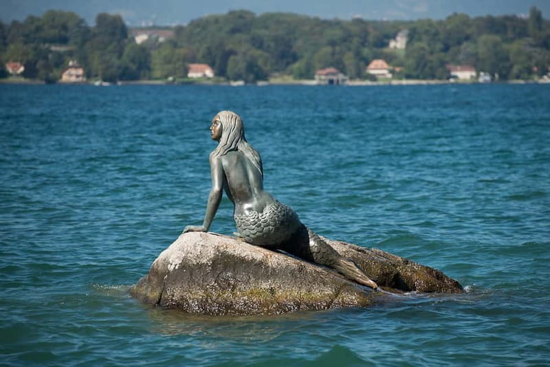 Geneva: City Pass with 60 Activities - Pedal Boats and Motorboats, When the Pass Gets Playful