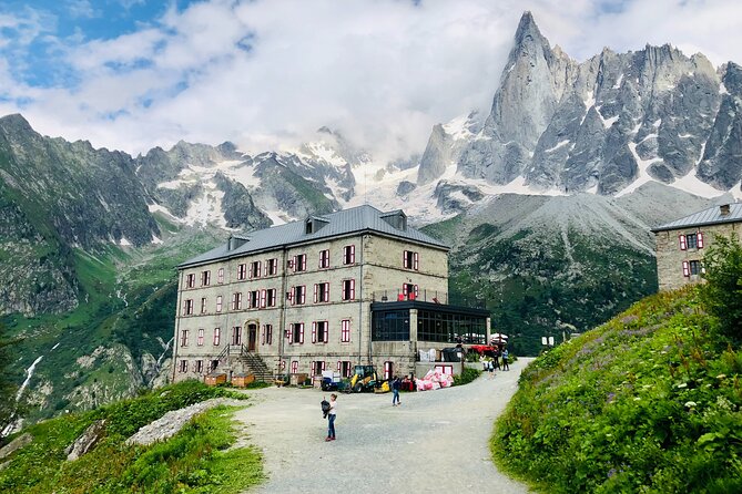 Geneva Day Trip to Mont Blanc glacier and 3860m Top - Should You Book This Geneva to Mont Blanc Glacier Day Trip?