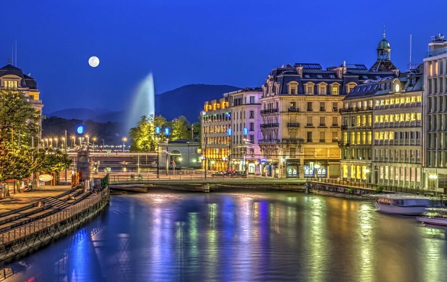 Geneva Discovery Walking Tour - Private Group Pickup in Central Geneva, and Why It Matters
