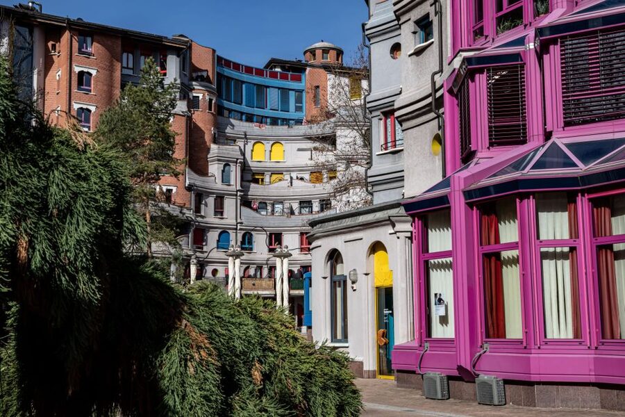 Geneva: Insta-Perfect Walk with a Local - Key highlights that matter for your Geneva photos
