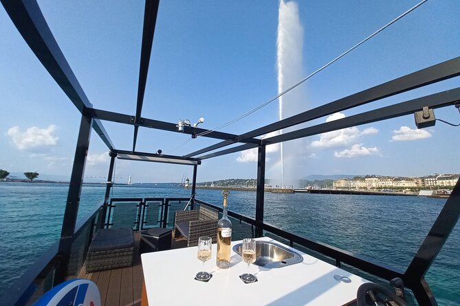 Geneva: Private Cruise on Lake Geneva with Aperitif - Eaux-Vives to the Water Jet: Your First Big View and Quick Photo Win