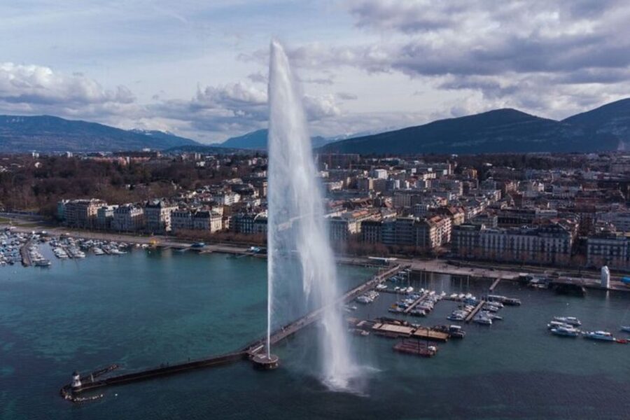 Geneva: Private custom tour with a local guide - Price and value for a private guide at $88 per person