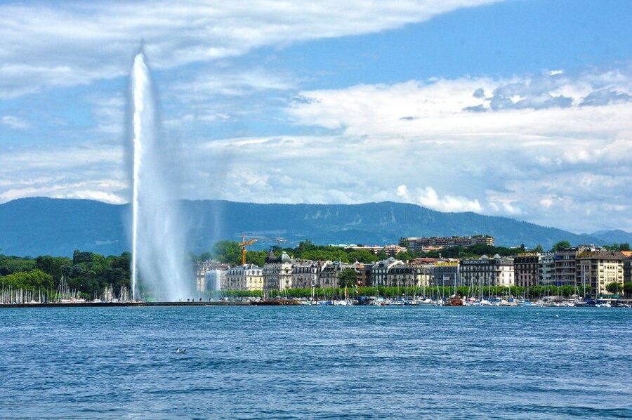Geneva Private Walking Tour - Diplomacy Geneva, from international organizations to the Geneva Conventions