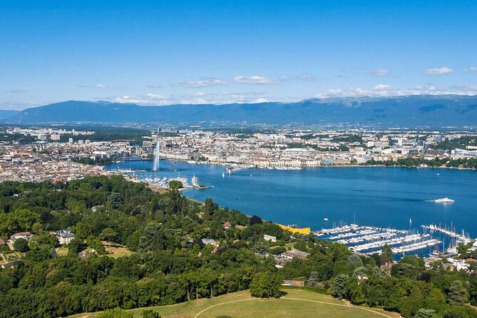 Geneva: Sightseeing of top Places Tour Electric TukTuk 1H15 tour - Geneva streets and quick scenic orientation