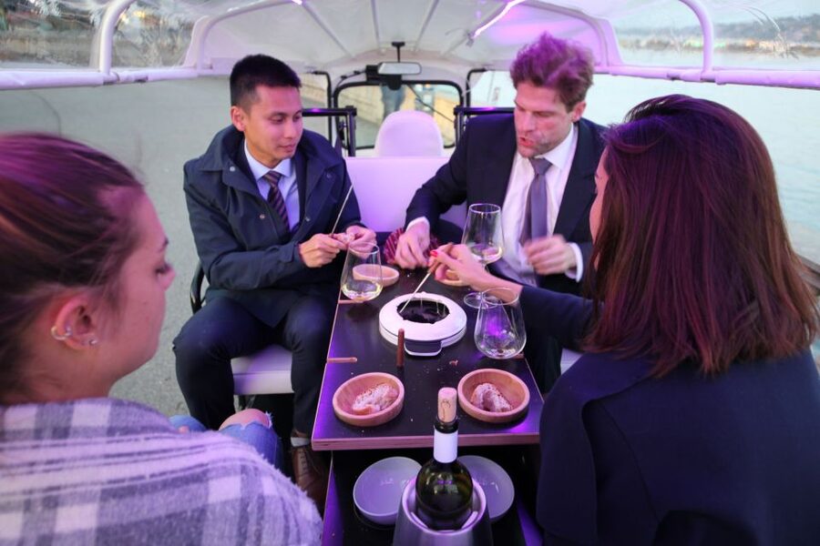 Geneva: tour with fondue and wine in TukTuk - Key things to know before you go