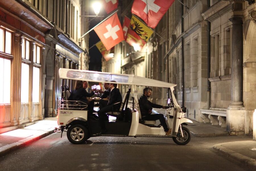 Geneva: tour with fondue and wine in TukTuk - Private guide, small groups, and the difference it makes