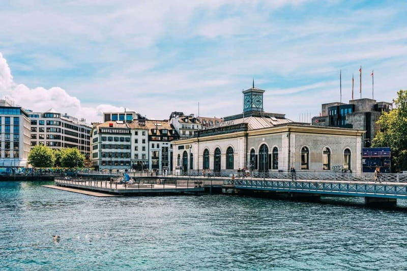 Geneva Walk & Cruise:The secrets of the Jet D'eau & apéritif - Starting at Keytours SA, then rattling through town by mini-train