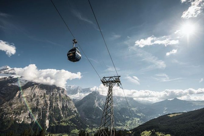 Grindelwald First - Top of Adventure from Zurich - The cable car up to Mt. First: fast access to a big payoff