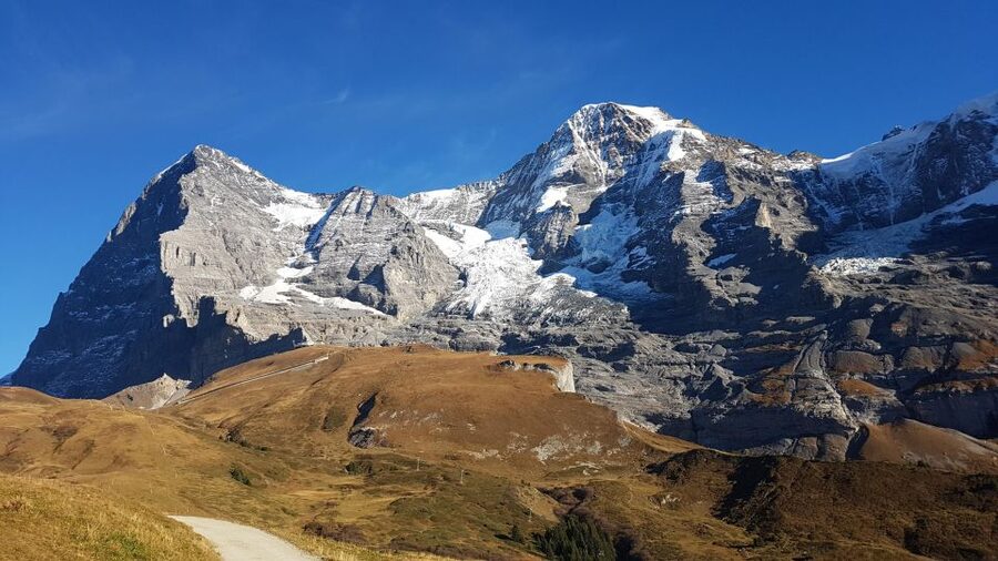 Grindelwald -Scheidegg-Lauterbrunnen Small Group Day Trip - Wengen: the car-free walk that resets your pace