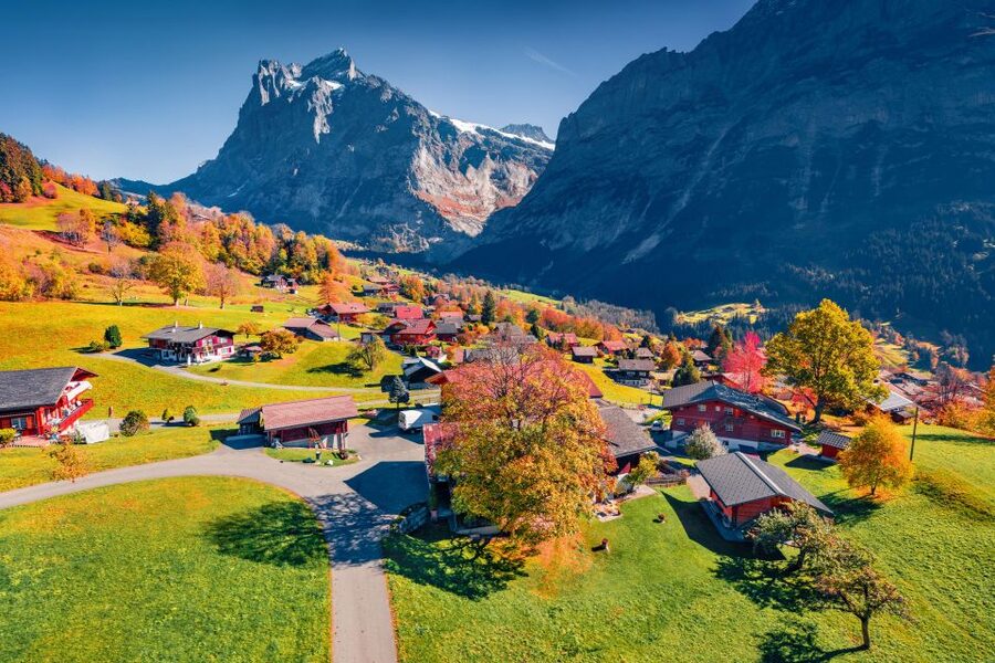 Grindelwald -Scheidegg-Lauterbrunnen Small Group Day Trip - Price and value: what $496 buys you in an 8-hour rail day