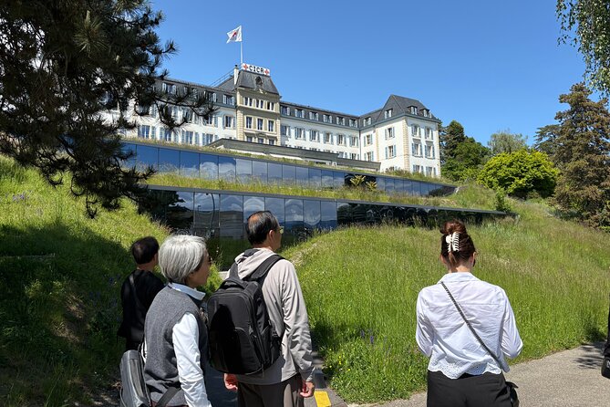 Guided Tour of Geneva: Capital of Peace ( Outside ) - The Palace Exterior and the Meaning of UN Flags