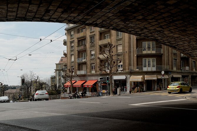 Guided Walking Tour in Lausanne - A 2-hour Lausanne primer that keeps you moving