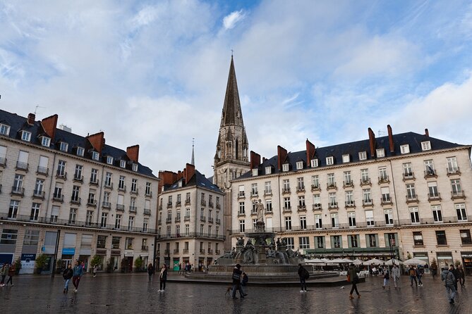 Highlights of Geneva: Dark History Quest Experience - Entering Temple de Saint-Gervais to Start Your Story Trail
