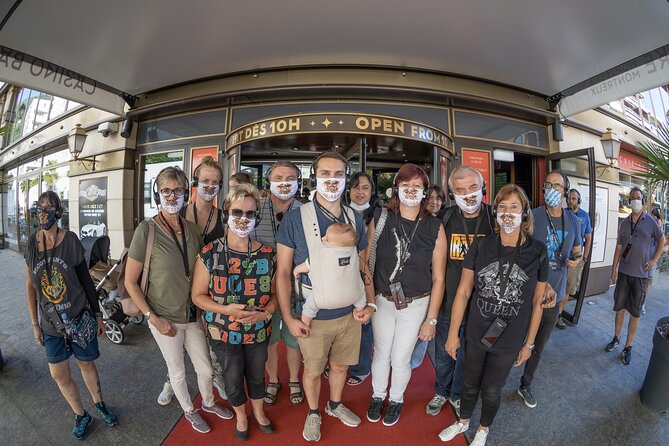 In the footsteps of Freddie Mercury (Extended 2h30 version) - What happens during the walk: easy pace, frequent story stops