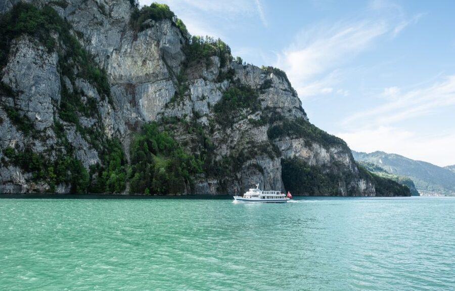 Ingenbohl: Roundtrip Lake Uri Cruise from Brunnen to Flüelen - The Lake Uri views you’ll remember: cliffs, pinnacles, and mountain angles