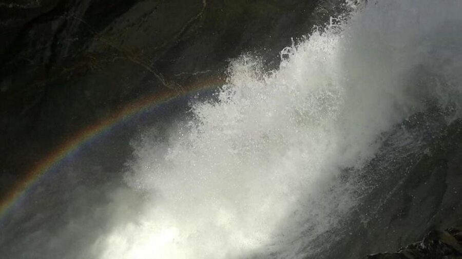 Interlaken: 72 Waterfalls Valley & Lauterbrunnen E-Bike Tour - Lütschine River ride and guide talk time