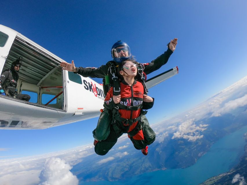 Interlaken: Airplane Skydiving over the Swiss Alps - Small-group touring: up to 8 people changes the pace