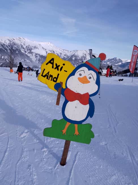 Interlaken: All-inclusive Half-day Ski Taster for beginners - The 4-Hour Flow: Interlaken Ost Meeting Point to Axalp Return