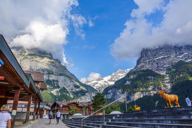 Interlaken Customized Private Sightseeing Tour by Car with Local - Weather, timing, and packing for a smooth half-day