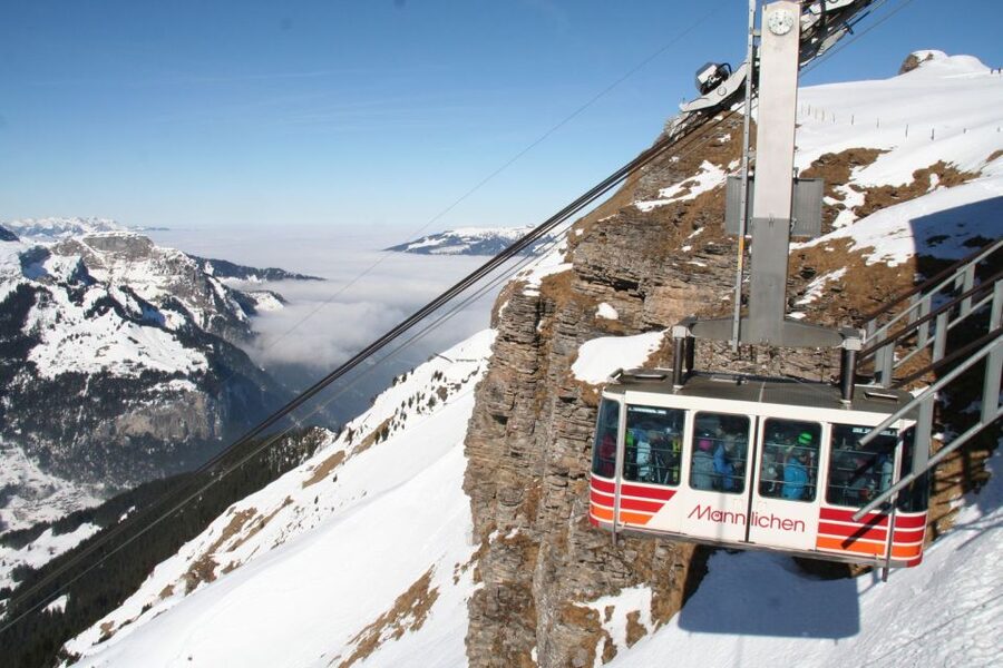 Interlaken: Highlights Tour with a Local by Private Car - Private car in the Bernese Oberland, not a rushed bus day