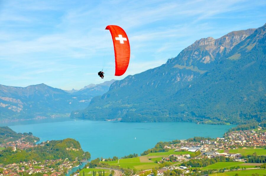 Interlaken: Paragliding Tandem High Flight - Flying out of Beatenberg for the three big peaks