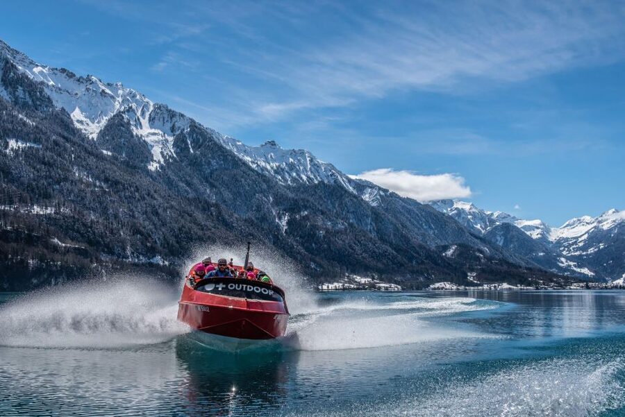 Interlaken: Winter Jetboat Ride on Lake Brienz - Lake Brienz in winter: the views feel close and personal