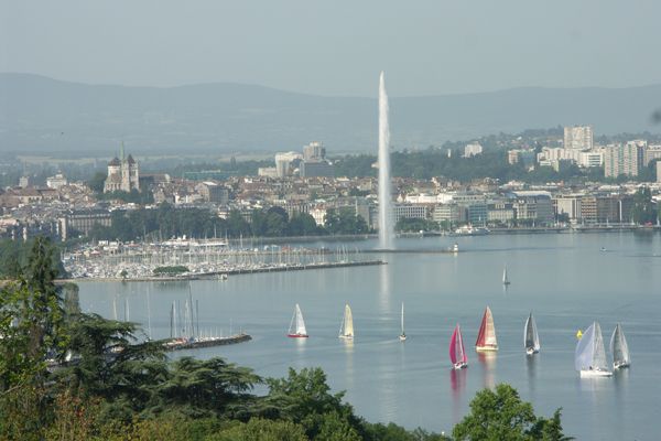 International & Panoramic Tours Geneva - The United Nations photo stop, plus the agencies you’ll actually recognize
