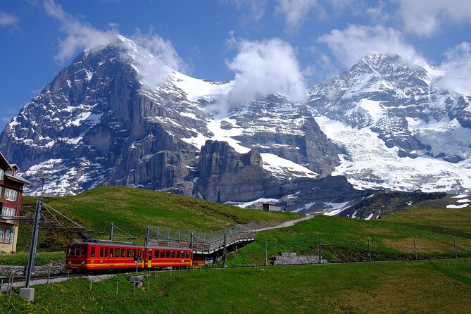 Jungfraujoch & Lauterbrunnen Alpine Tour | From Bern - Lauterbrunnen: Staubbach Falls and the dramatic valley walls