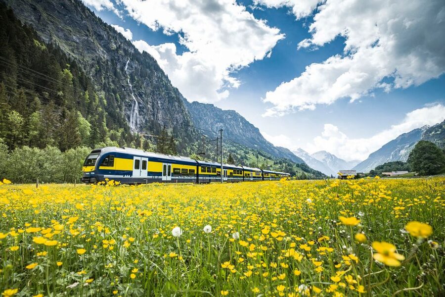 Jungfraujoch: Roundtrip to the Top of Europe by Train - Restaurants, winter gear, and why your packing list matters