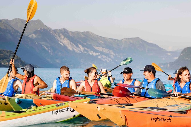 Kayak Tour of the Turquoise Lake Brienz - Learning kayak control fast, without feeling rushed