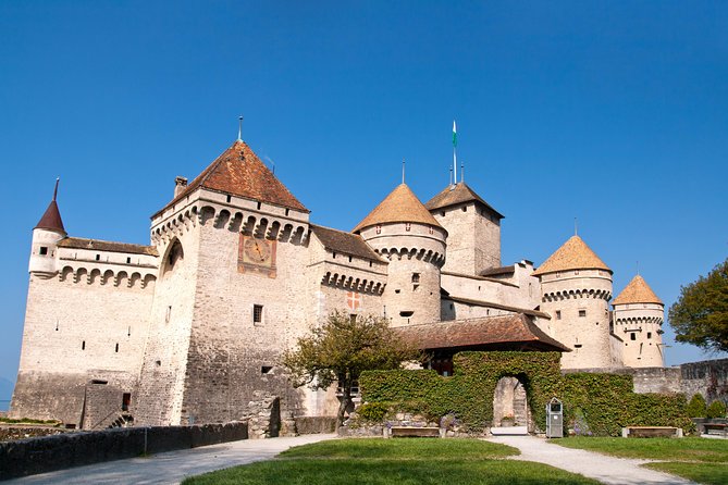 (KTG302) - Day Trip to Montreux & Château de Chillon from Geneva - Best guides can make or break the day