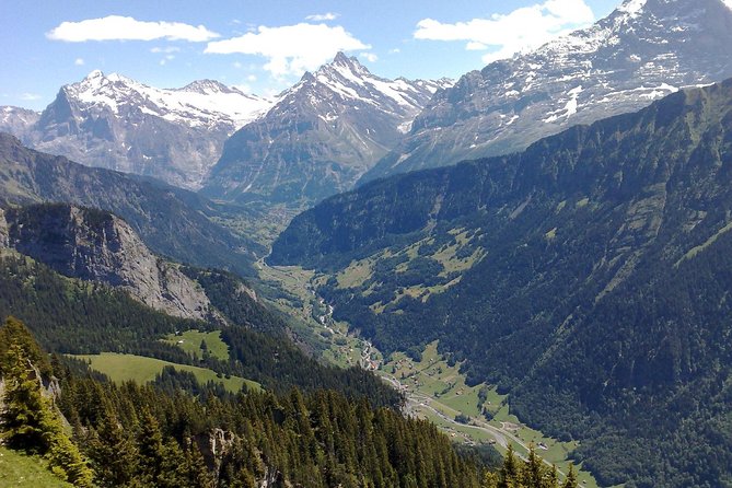 (KTG361) - Interlaken day trip by bus from Geneva - Lauterbrunnen Timing: Stunning Waterfalls, Sometimes a Short Visit