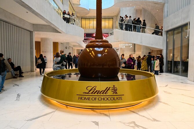Lake Zurich Cruise and Lindt Home of Chocolate Visit - The boat ride on Lake Zurich, and what your timing really means