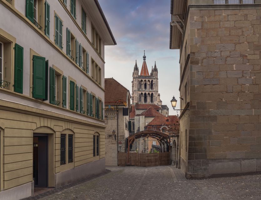 Lausanne: Express Walk with a Local in 60 minutes - Price and value: is $97 for a 60-minute local walk worth it?