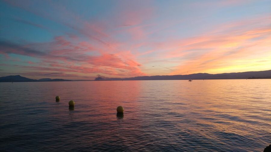 Lausanne: Private Walking Tour with a Local Guide - Ouchy, the Corniche, and lakeside pacing