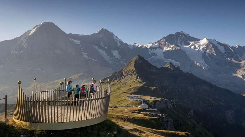 Lauterbrunnen: Private Walking Tour with an Irish Guide - Mürren: Photo Stops, Short Guided Wandering, and Legend Talk