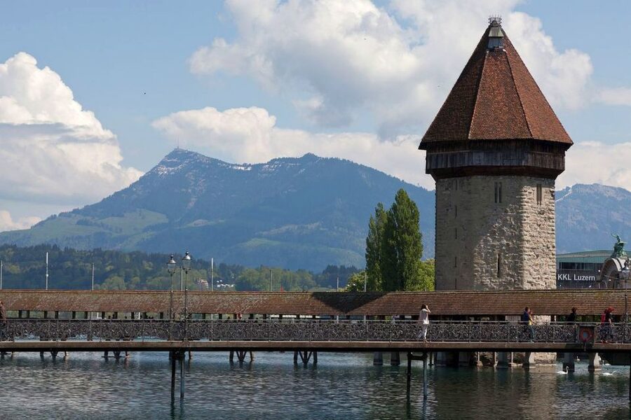 Lucerne: Classic City Walking Tour - Price and value: what $323 really buys you