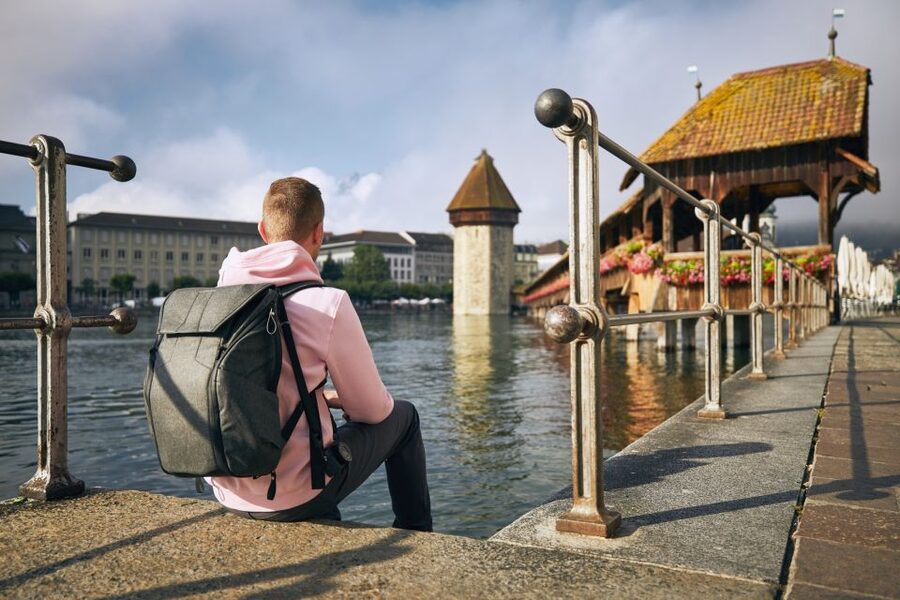 Lucerne: Express Walk with a Local in 60 minutes - Torbogen Luzern and the walk toward Spreuer Bridge