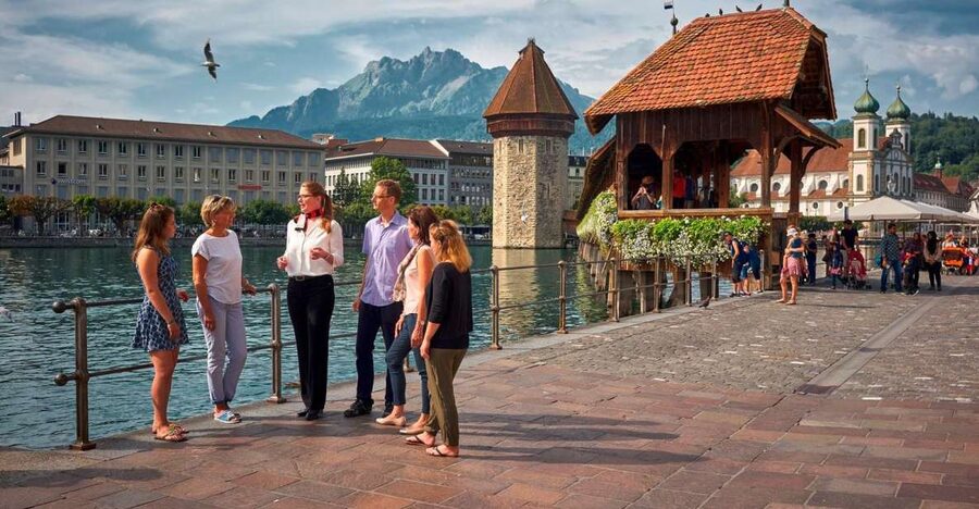 Lucerne: Guided Walking Tour with an Official Guide - Starting Point at Tourist Information Luzern, then Right into the Old Town