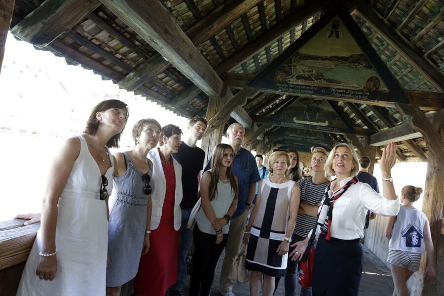 Lucerne: Guided Walking Tour with an Official Guide - Spreuer Bridge, the Museggmauer, and the City Wall Story You Actually Get