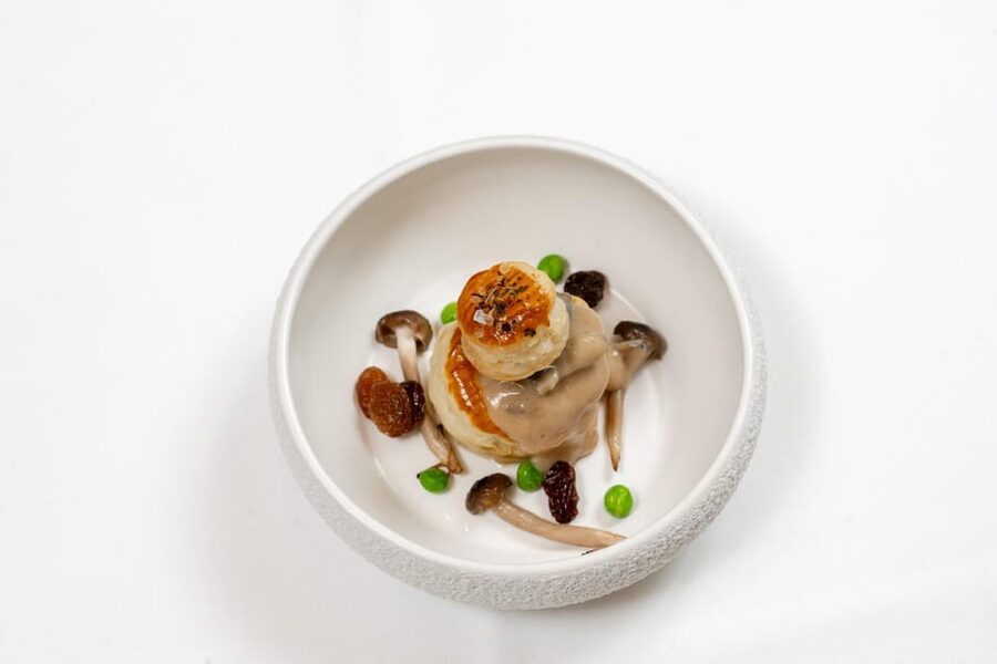 Lucerne: Legends of Lake Lucerne - Steamboat Experience - Five Courses, Regional Ingredients, and the Flying-Service Trick
