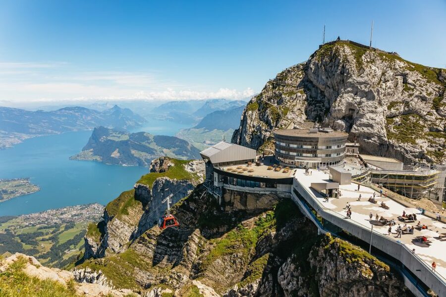 Lucerne: Mt. Pilatus Cable Car, Cogwheel Train & Lake Cruise - Lucerne to Kriens: the ride that sets the tone