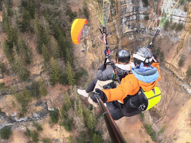 Lucerne: Paragliding Tandem Flights - The flow of your day, from briefing to walking back