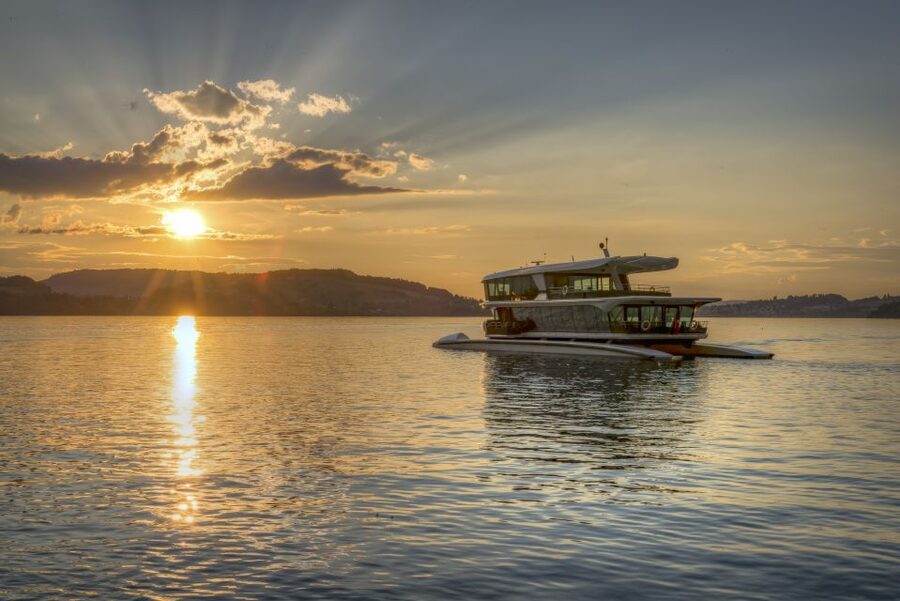 Lucerne: Round-Trip Catamaran Cruise on Lake Lucerne - The Cruise Around Lucerne Bay: Easy Landmark Glimpses