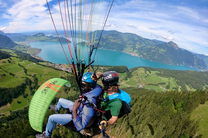 Luzern / Lucerne Professional Paragliding Tandem Flights - Meet the SkyGlide team: reassurance matters more than you think