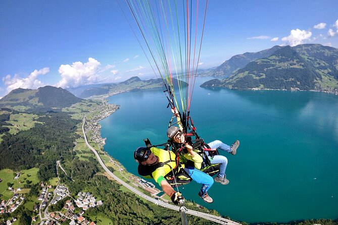 Luzern / Lucerne Professional Paragliding Tandem Flights - What’s included, what’s not, and how to dress