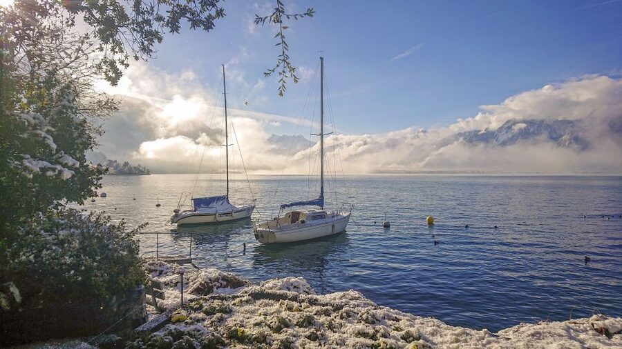Montreux: Express Walk with a Local in 60 minutes - The lake promenade feel: getting Montreux’s rhythm in minutes