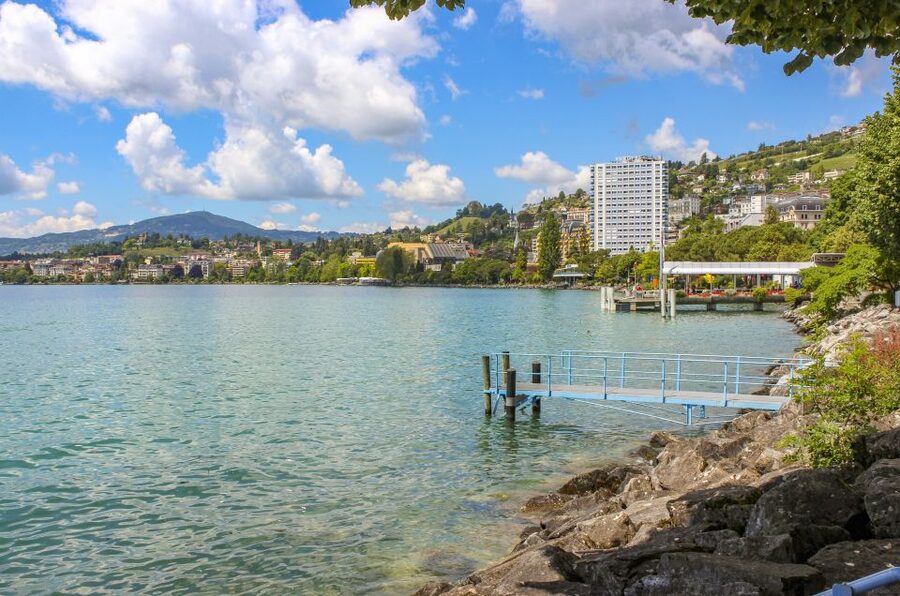 Montreux: Express Walk with a Local in 60 minutes - Price and value: what $102 buys you in a short window