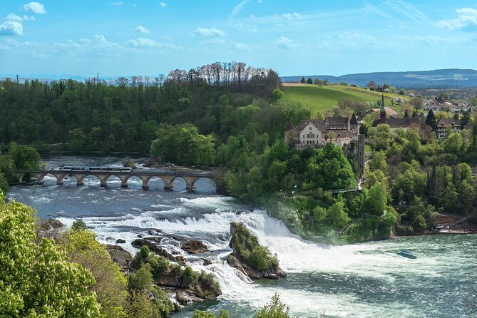 Morning group tour to Rhine falls - How much guidance you’ll get, and how to get the best from it