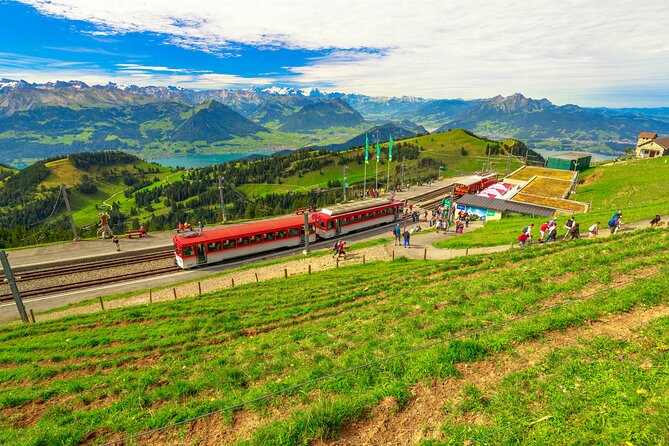 Mount Rigi: A Scenic Day Trip to the Queen of the Mountains - Weggis by cable car: your scenic descent and the view over Lake Lucerne